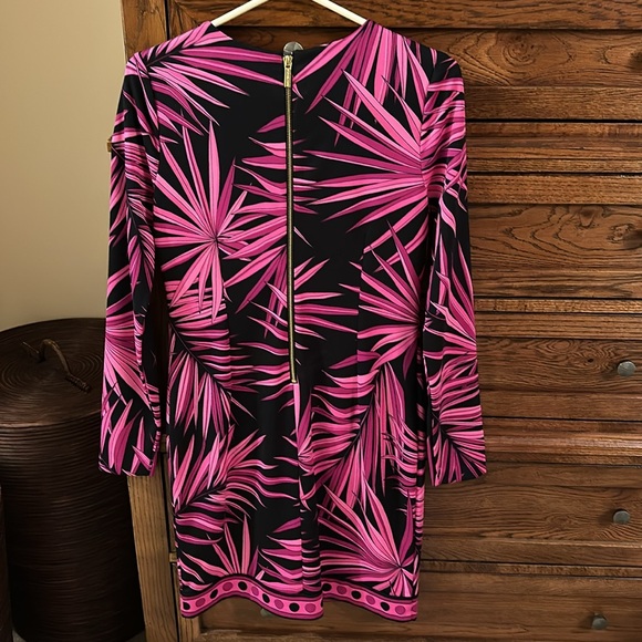 EUC MICHAEL KORS DRESS SZ-SMALL BACK ZIPPER FULLY LINED BLACK W/SHADES OF PINK - Picture 3 of 8